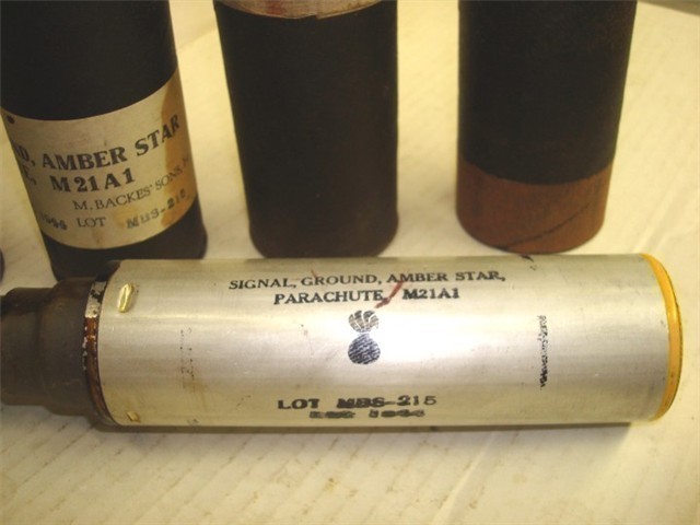 M21A1 Amber Star Signal Flare Parachute Unissued M1 Garand - Click Image to Close
